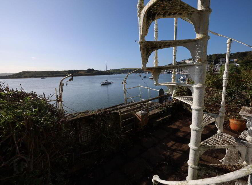 2 The Terrace, Lower Road, Scilly, Kinsale, P17P704