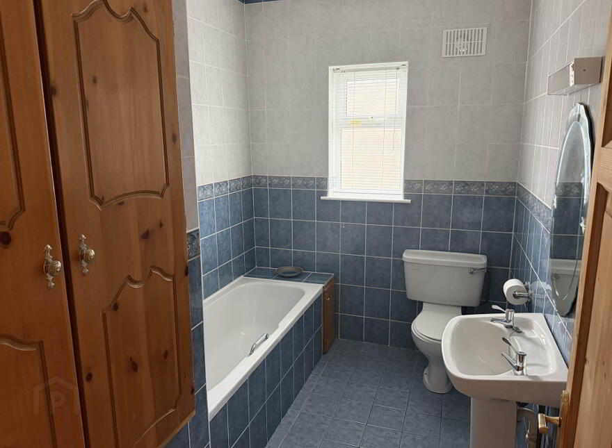Hillview House, Cullaun, Knock, Roscrea, E53DX99