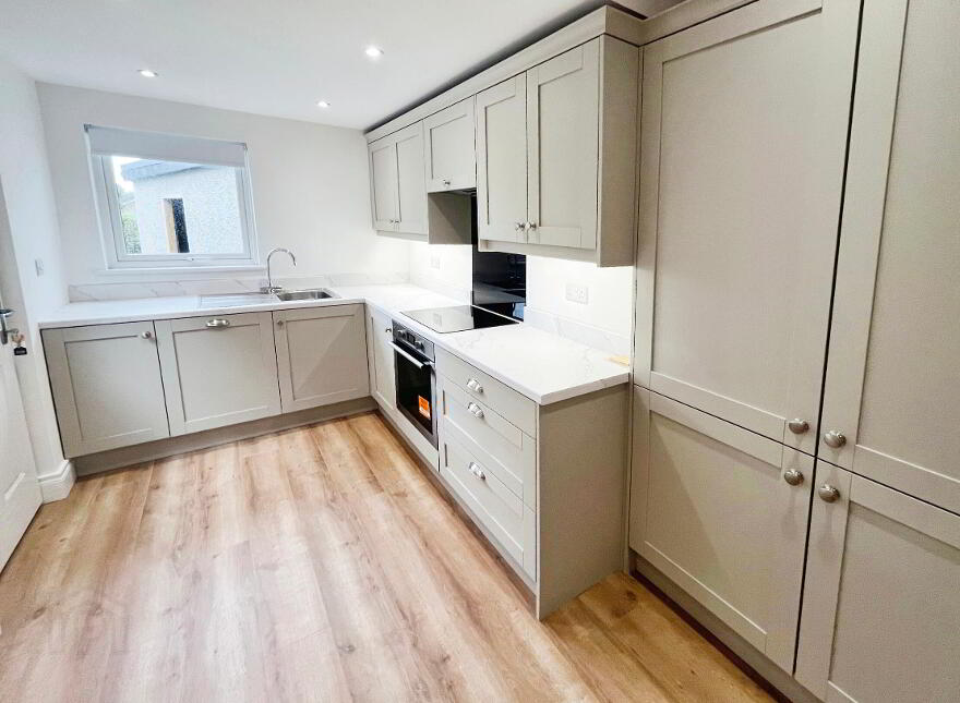 102 Hillsborough Road, Lisburn, BT28 1JU
