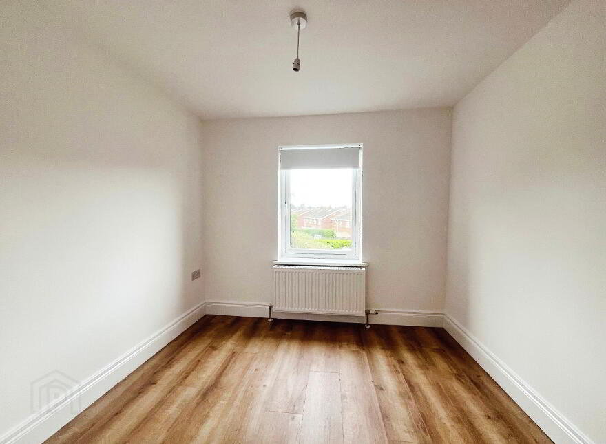 102 Hillsborough Road, Lisburn, BT28 1JU