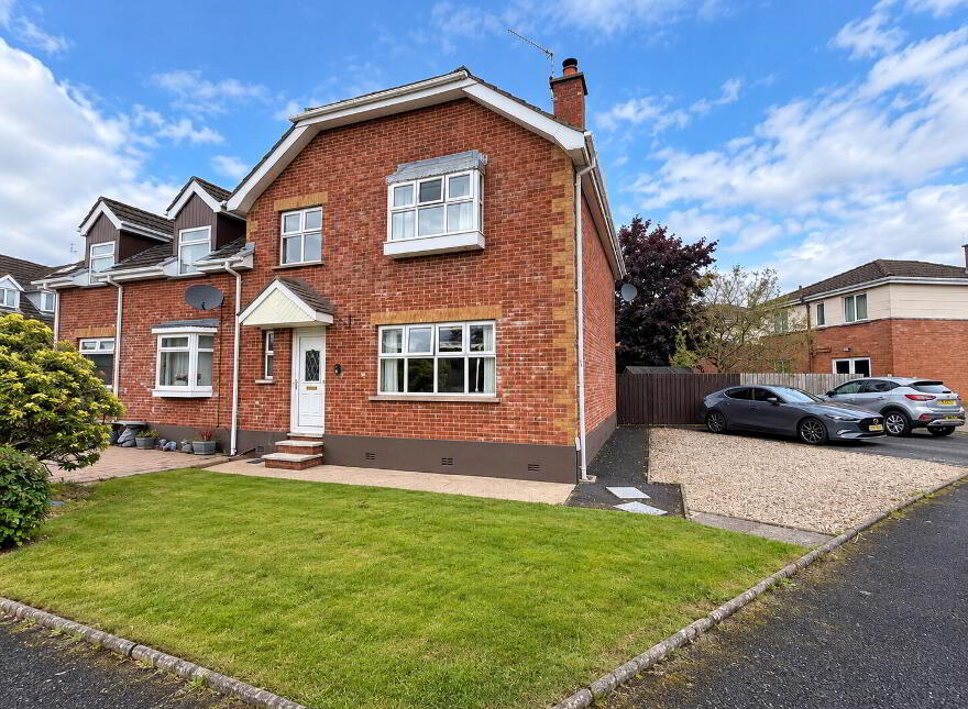 10 Moorland Drive, Lisburn, BT28 2XU