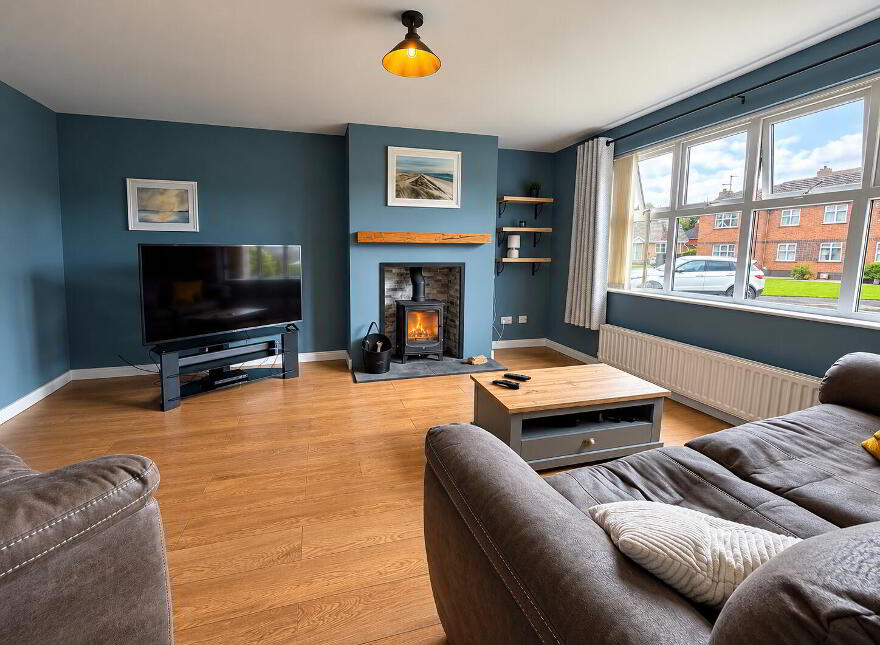 10 Moorland Drive, Lisburn, BT28 2XU