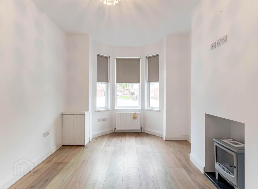 34 Hillsborough Old Road, Lisburn, BT27 5EW