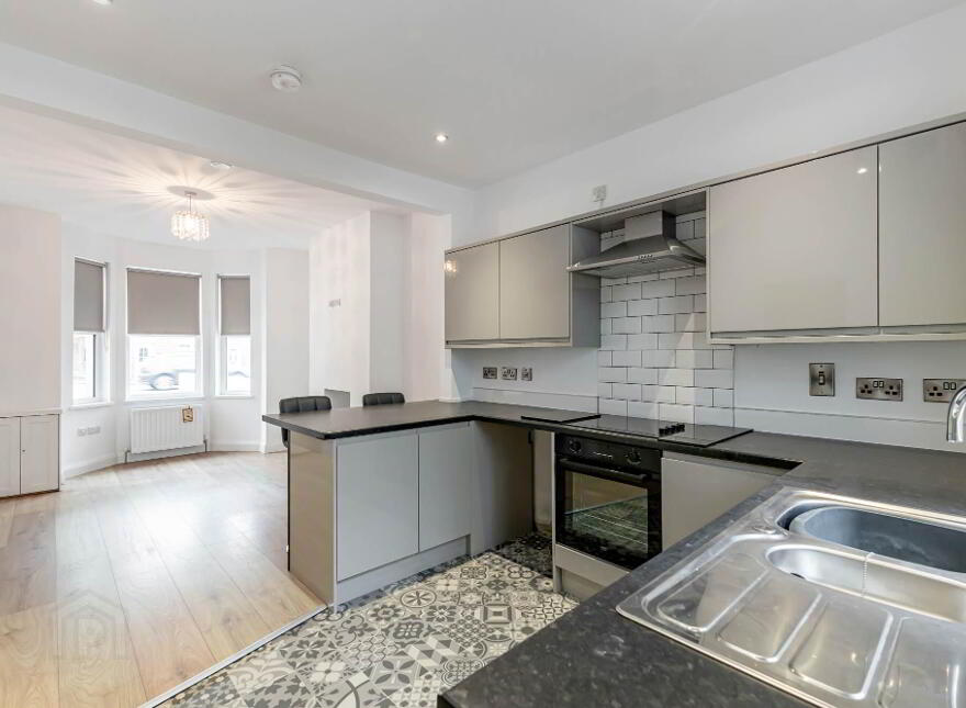 34 Hillsborough Old Road, Lisburn, BT27 5EW