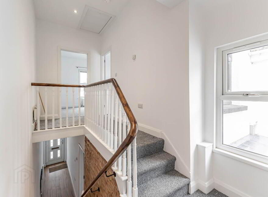 34 Hillsborough Old Road, Lisburn, BT27 5EW