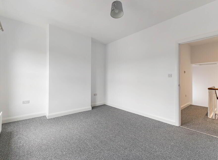 34 Hillsborough Old Road, Lisburn, BT27 5EW