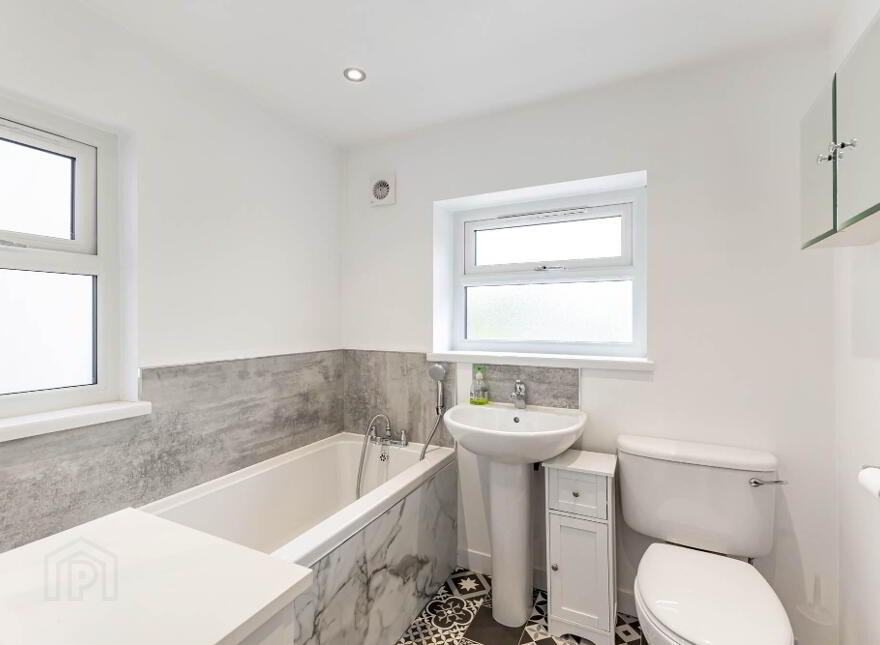 34 Hillsborough Old Road, Lisburn, BT27 5EW