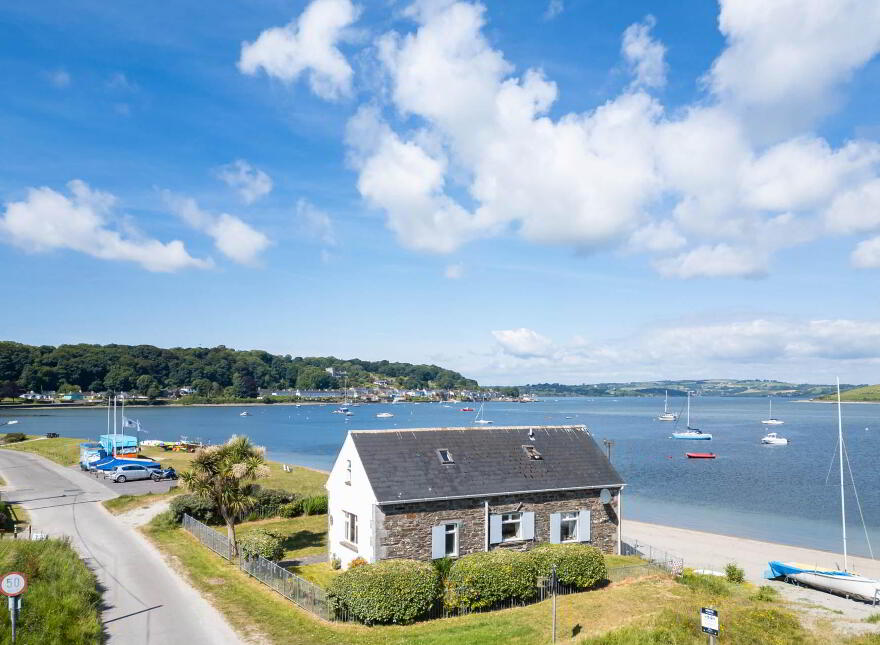 The Boathouse, Woodpoint, Courtmacsherry, P72VA44 photo