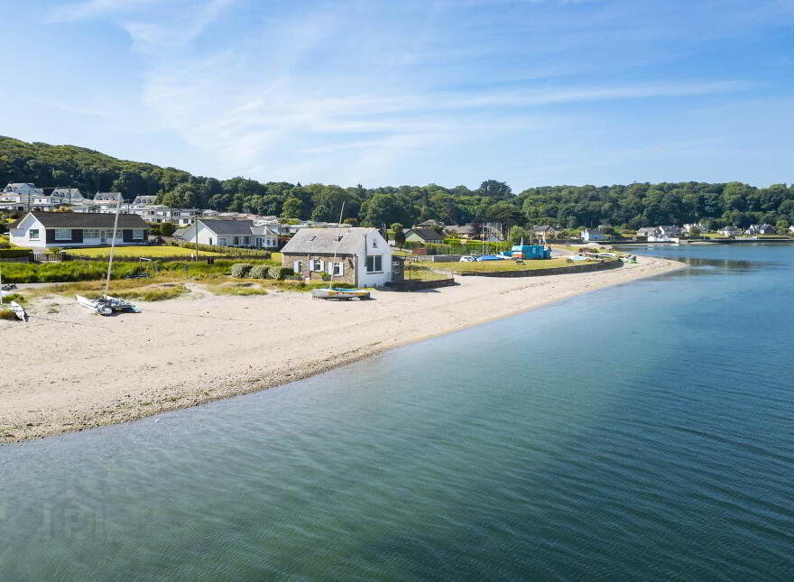 The Boathouse, Woodpoint, Courtmacsherry, P72VA44