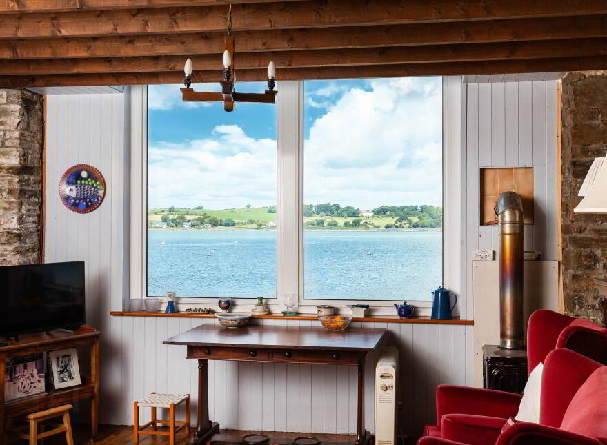 The Boathouse, Woodpoint, Courtmacsherry, P72VA44