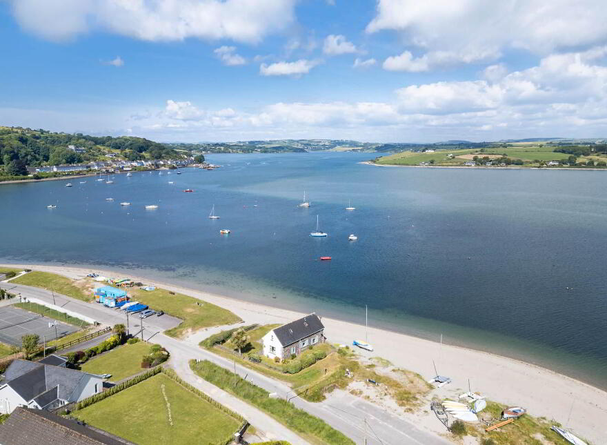 The Boathouse, Woodpoint, Courtmacsherry, P72VA44