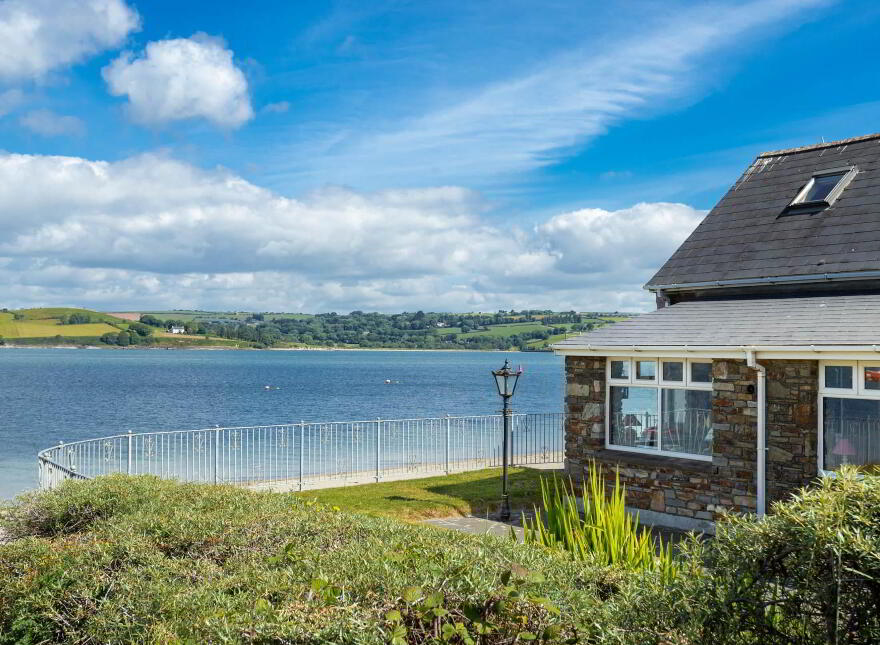 The Boathouse, Woodpoint, Courtmacsherry, P72VA44