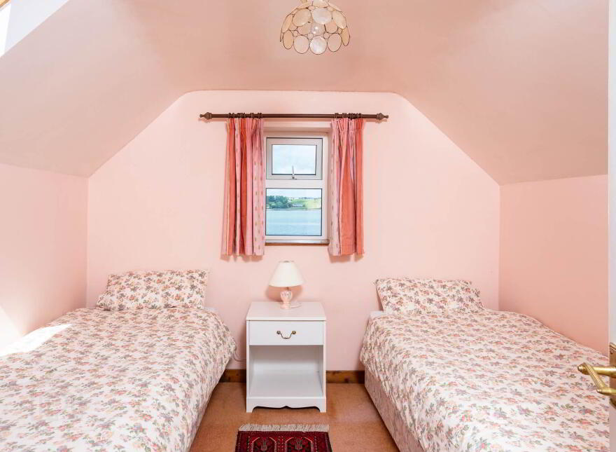 The Boathouse, Woodpoint, Courtmacsherry, P72VA44