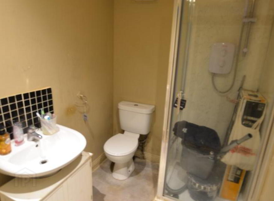 Apt 1 1 St Annes Lane, Blacks Road, Belfast, BT10 0PP