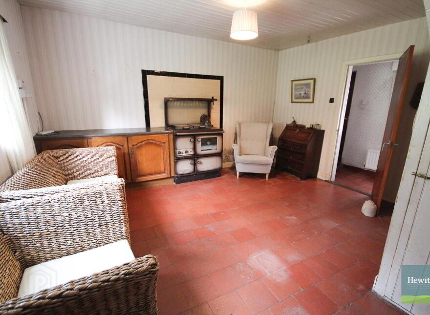 Ballymacauley House, 9 Gosford Road, Collone, Armagh, BT60 1LQ