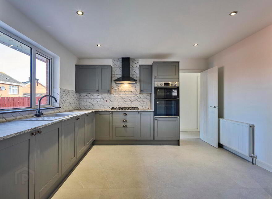 7 Kinwood Crescent, Bangor, BT19 6WF