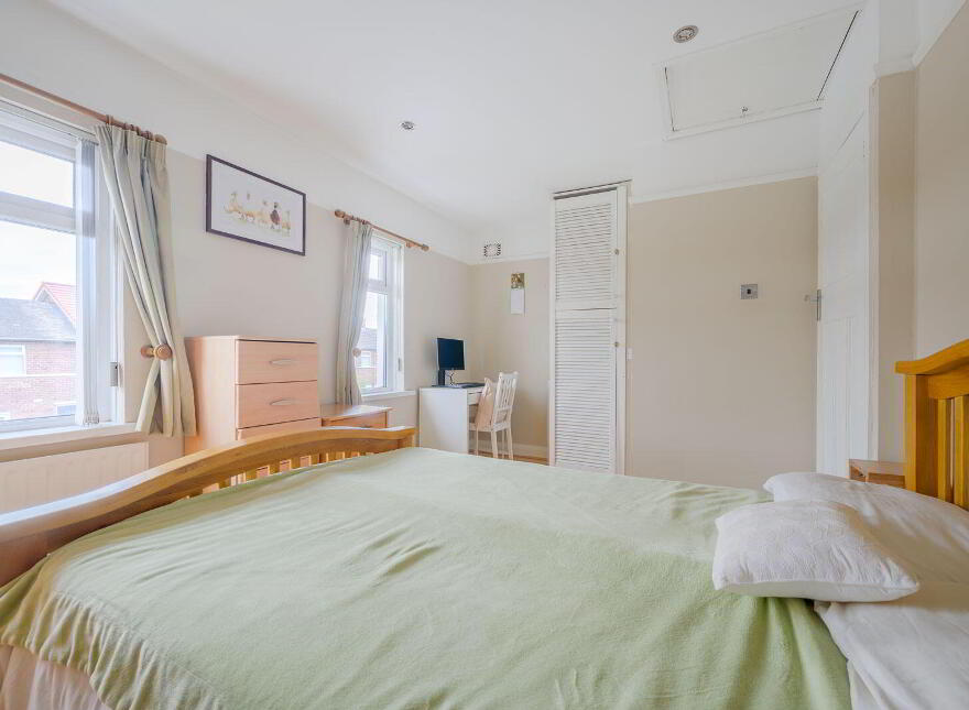 35 Summerhill Avenue, Belfast, BT5 7HD