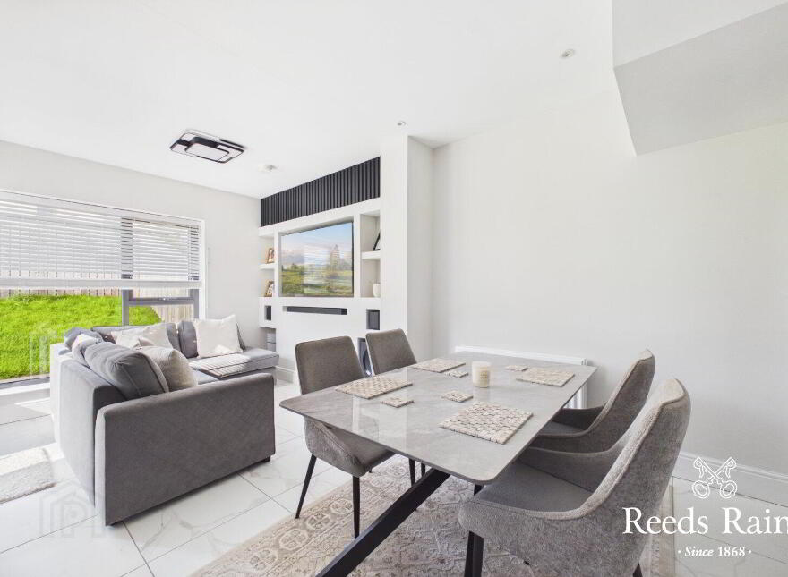 19 Barton Park Gardens, Greenisland, Carrickfergus, BT38 8GD