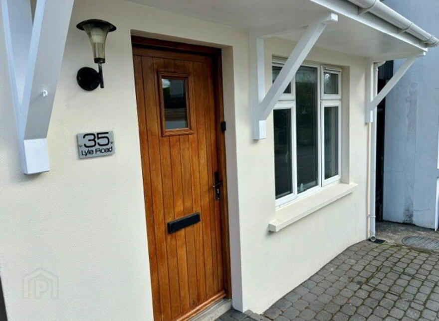 35 Lyle Road, Bangor, BT20 5LU