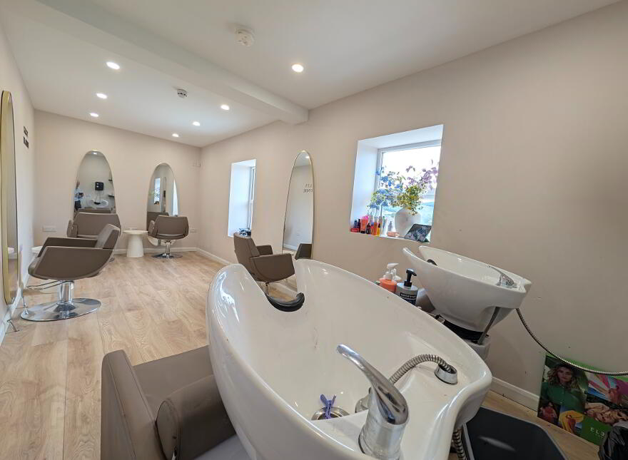 A, 97 Main Street, Newcastle, BT33 0AE