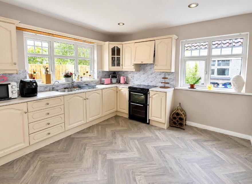 7 Rose Gardens, Limavady, BT49 0TW