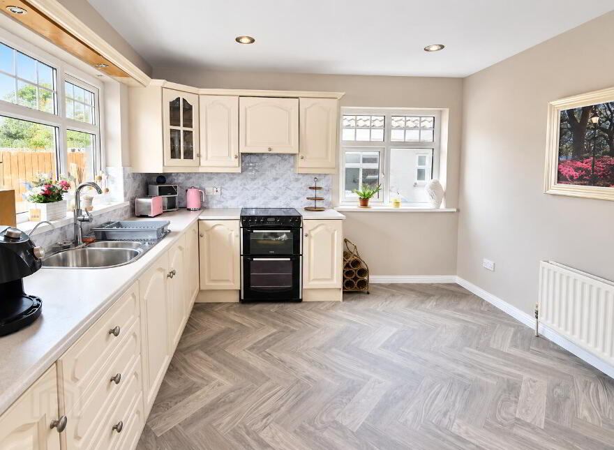 7 Rose Gardens, Limavady, BT49 0TW