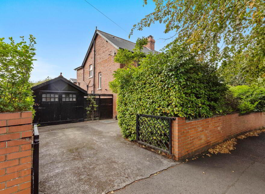 31 Martinez Avenue, Ballyhackamore, Belfast, BT5 5LY