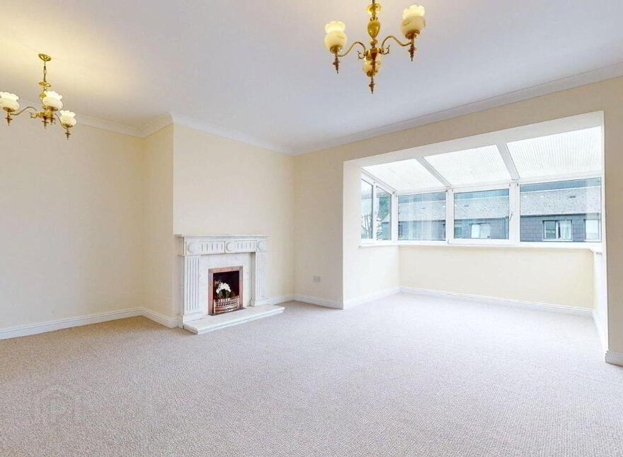 Apt 30, Radcliffe, Sutton, Sutton, D13KC59