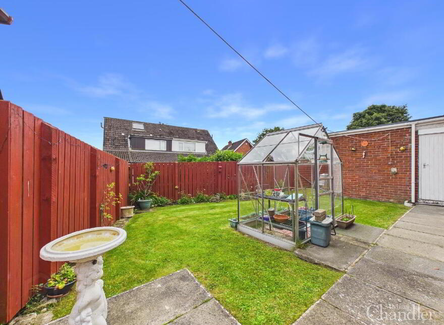12 Lough Caragh Park, Carryduff, Belfast, BT8 8PW