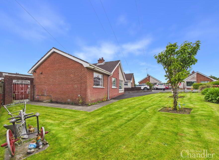 12 Lough Caragh Park, Carryduff, Belfast, BT8 8PW