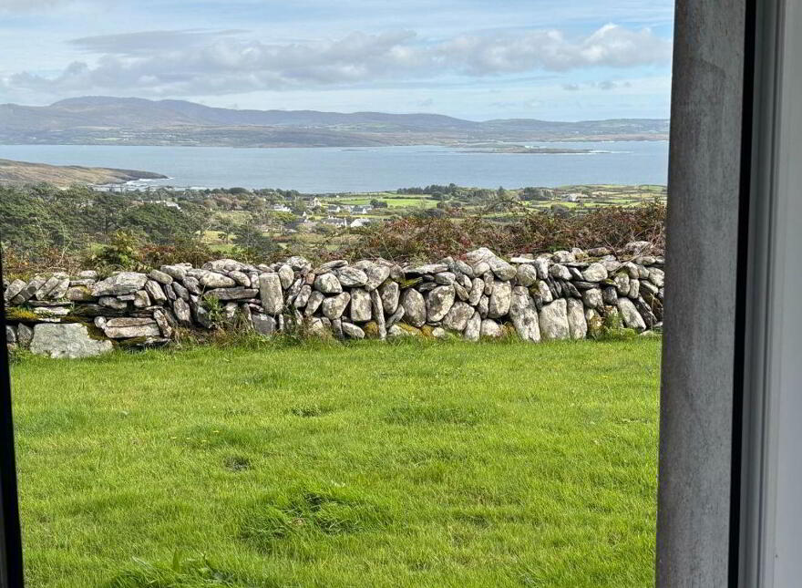 Killeen, Kilcrohane, P75NC43