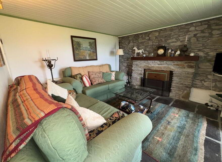 Killeen, Kilcrohane, P75NC43