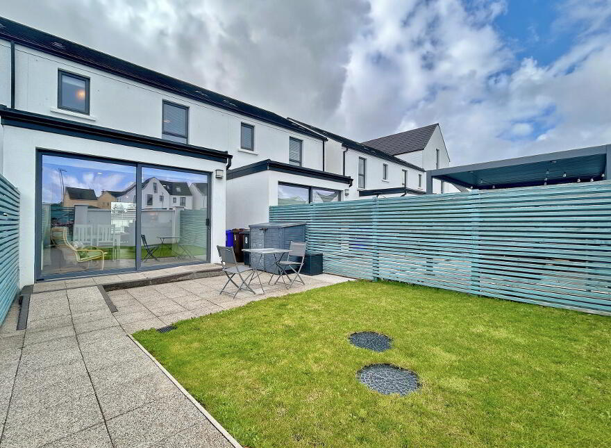 8 Hatheran Mews, Portstewart, BT55 7US