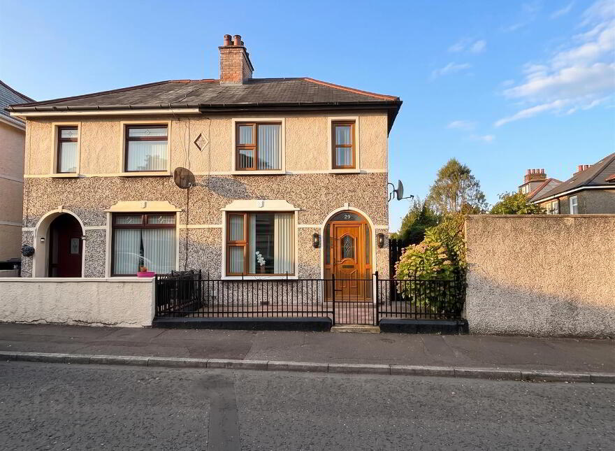 29 Harcourt Drive, Belfast, BT14 6GS photo