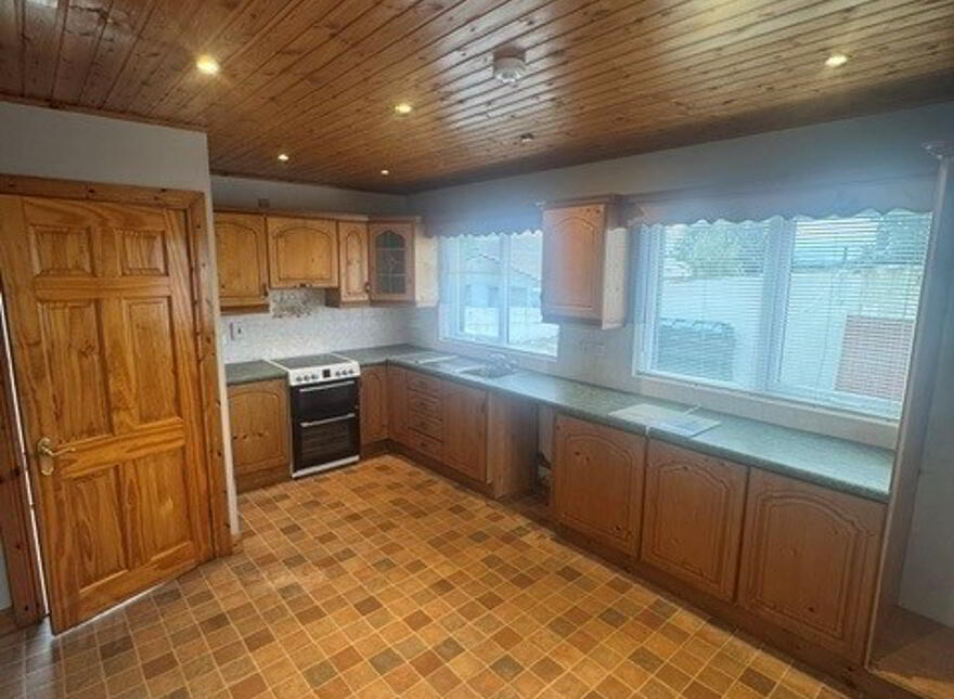 54 Castlefinn Road, Castlederg, BT81 7EE