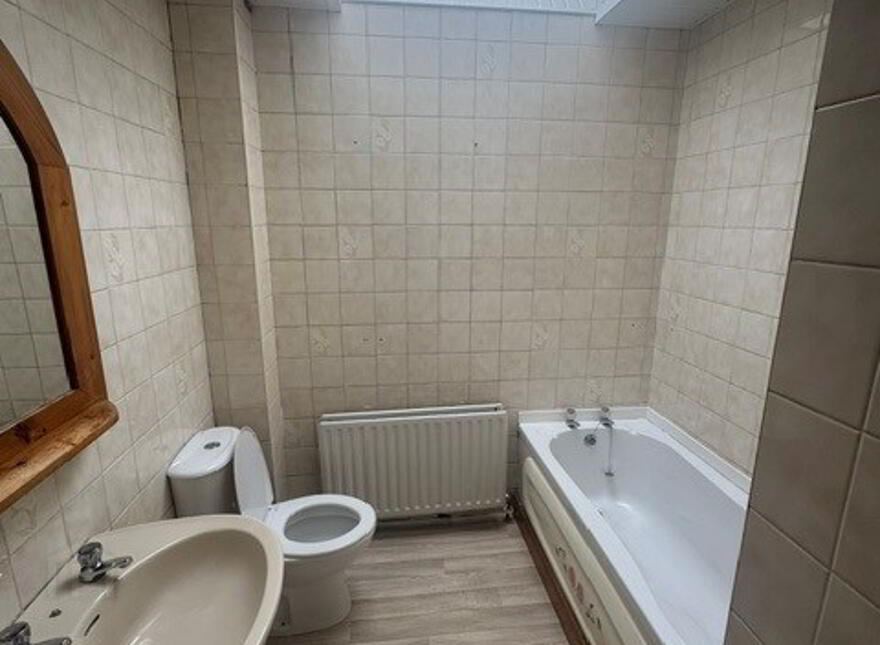 54 Castlefinn Road, Castlederg, BT81 7EE