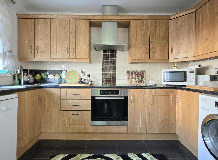 6 Prospect Green, Carrickfergus, BT38 8QN