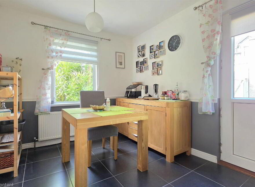 6 Prospect Green, Carrickfergus, BT38 8QN