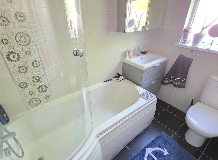 6 Prospect Green, Carrickfergus, BT38 8QN
