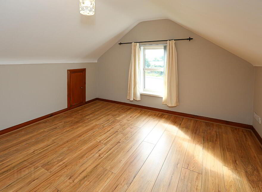 422 Belfast Road, Ballyrobert, Bangor, BT19 1UE