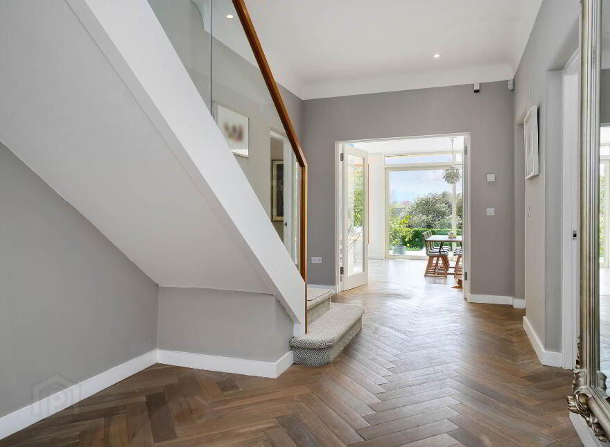 6 Saint John`s Park, Monkstown, A96YX09