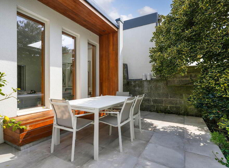 6 Saint John`s Park, Monkstown, A96YX09
