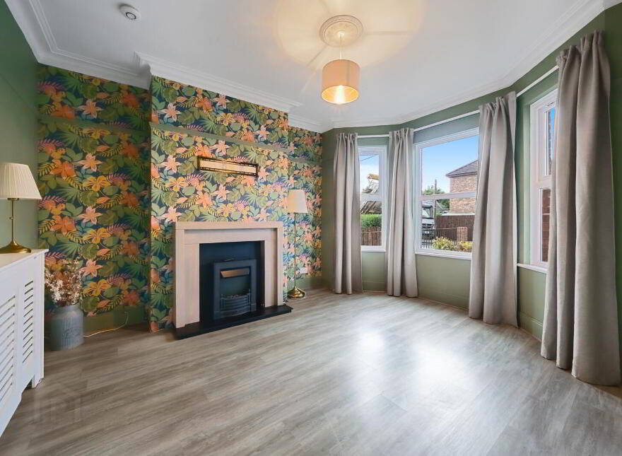 11 Ulster Avenue, Dunmurry, Belfast, BT17 9BN