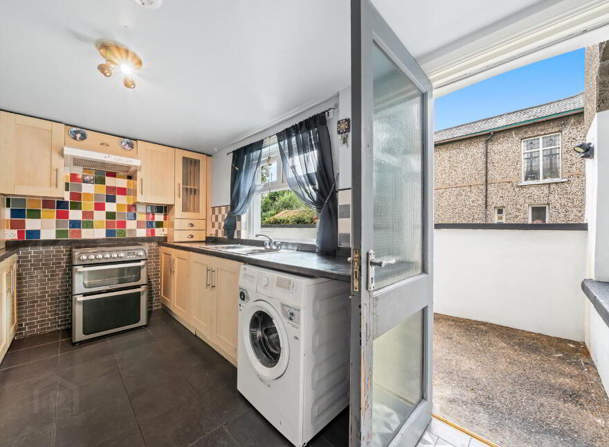 11 Ulster Avenue, Dunmurry, Belfast, BT17 9BN