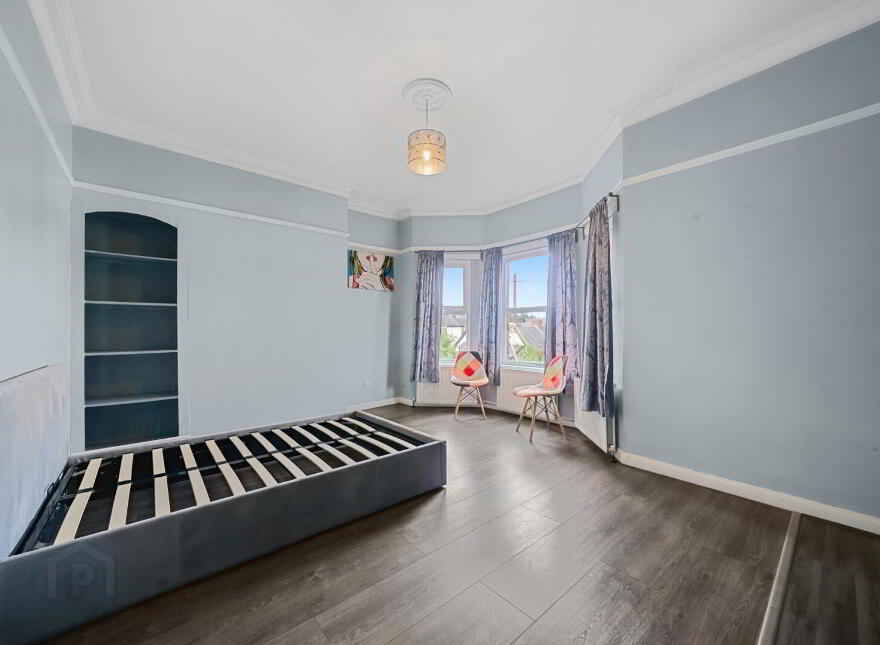11 Ulster Avenue, Dunmurry, Belfast, BT17 9BN