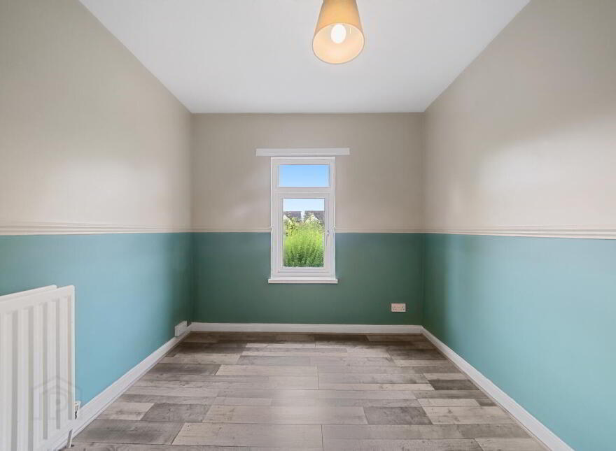 11 Ulster Avenue, Dunmurry, Belfast, BT17 9BN