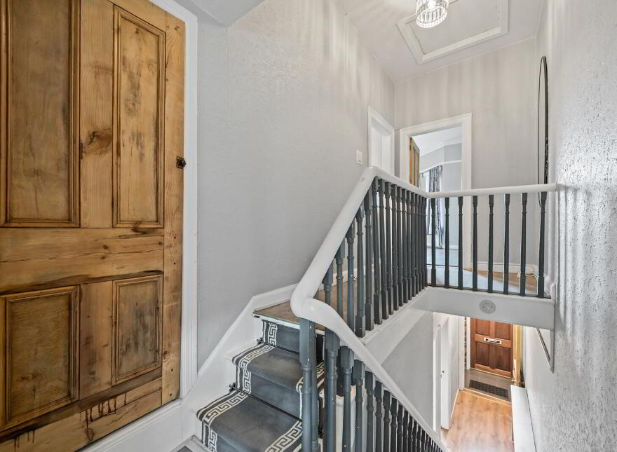 11 Ulster Avenue, Dunmurry, Belfast, BT17 9BN