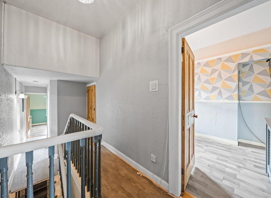 11 Ulster Avenue, Dunmurry, Belfast, BT17 9BN