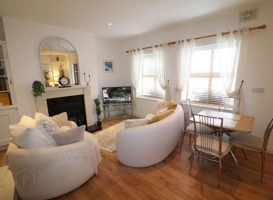 Apt 18, Lakes Village, Killaloe, V94DRP0