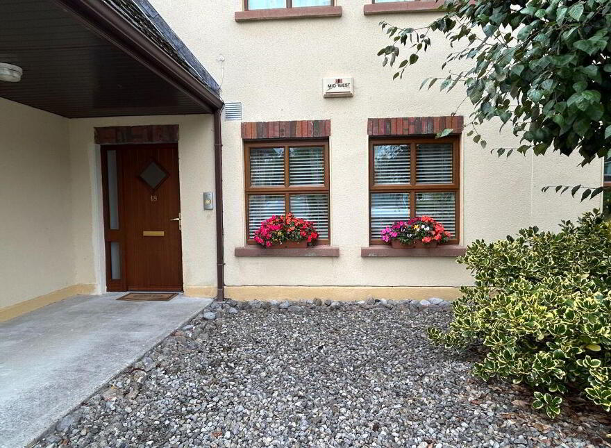 Apt 18, Lakes Village, Killaloe, V94DRP0